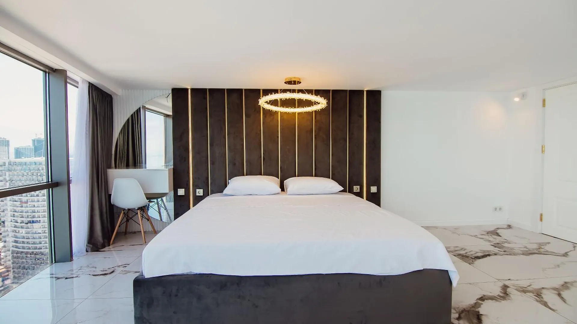 Penthouse-Panorama Apartment Batumi Georgia